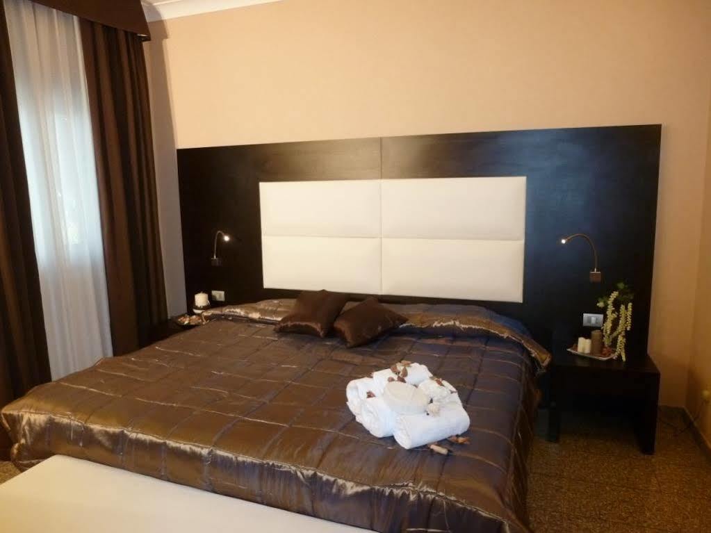 Eh Rome Airport Euro House